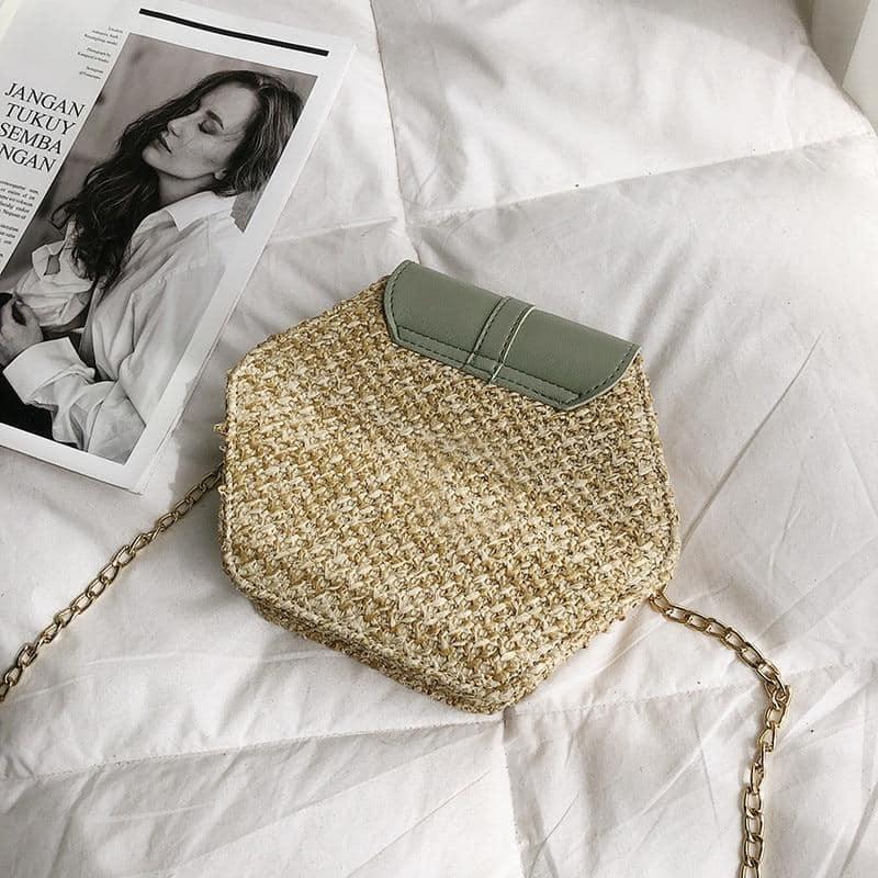 Bolsa Hexágono Aguilera use o cupom PRIMEIRACOMPRA e garanta 12%OFF