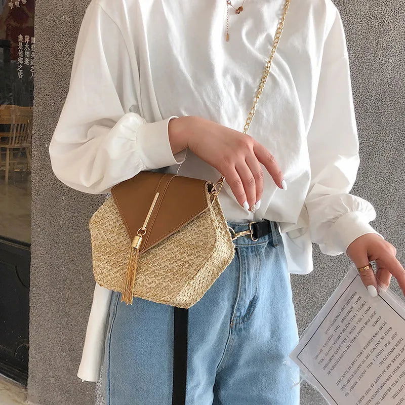Bolsa Hexágono Aguilera use o cupom PRIMEIRACOMPRA e garanta 12%OFF