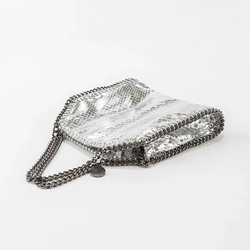 Bolsa Jasmine Correntes use o cupom PRIMEIRACOMPRA e garanta 12%OFF