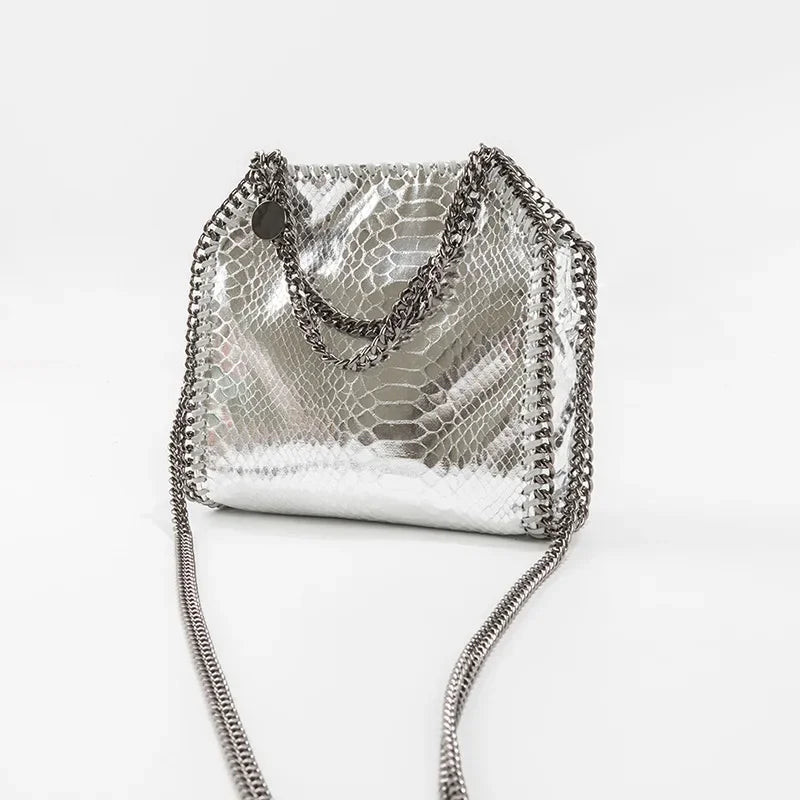 Bolsa Jasmine Correntes use o cupom PRIMEIRACOMPRA e garanta 12%OFF