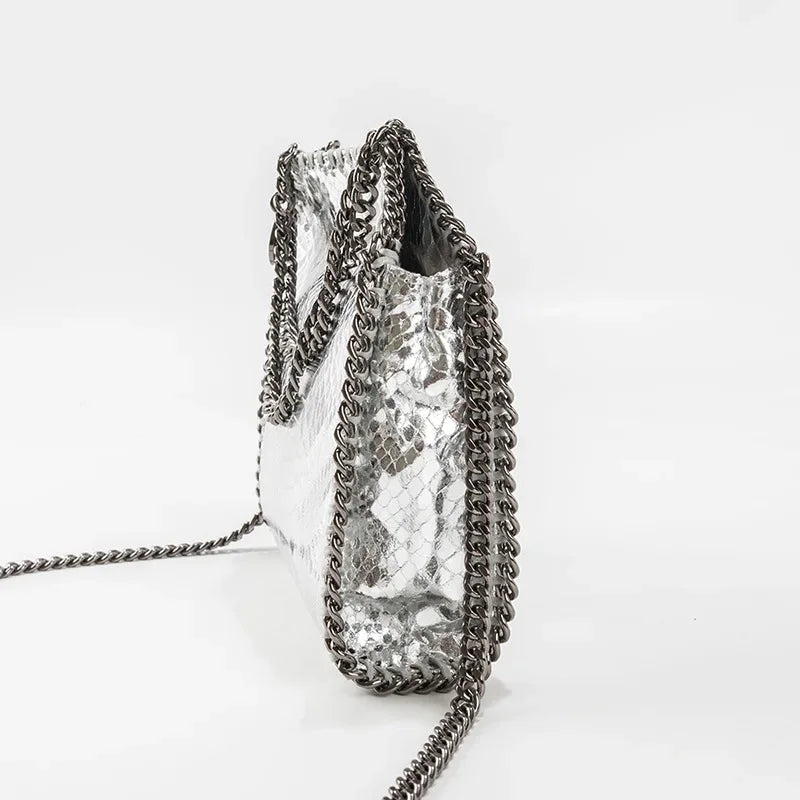 Bolsa Jasmine Correntes use o cupom PRIMEIRACOMPRA e garanta 12%OFF