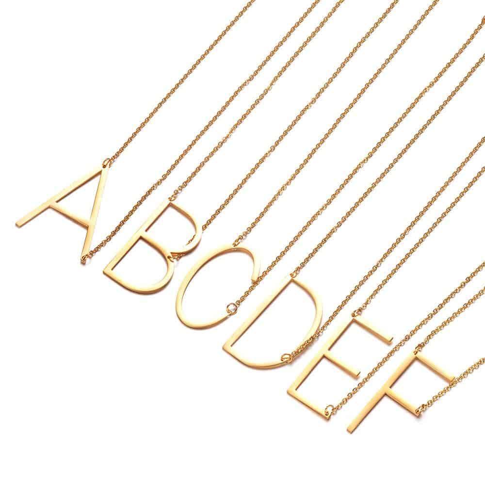 Colar Monograma Letras - Sua Boutique