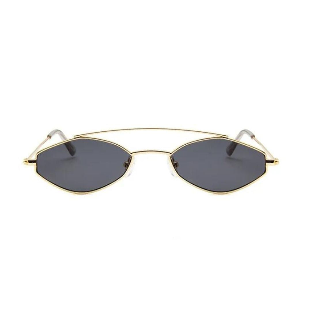 Óculos de Sol Oval Retrô Lady use o cupom PRIMEIRACOMPRA e garanta 12%OFF