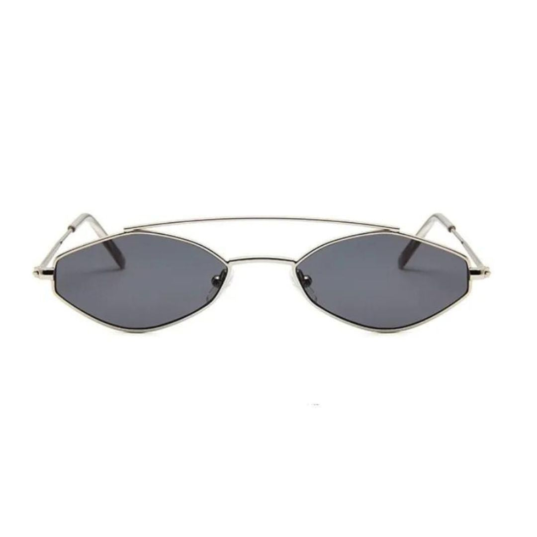 Óculos de Sol Oval Retrô Lady use o cupom PRIMEIRACOMPRA e garanta 12%OFF