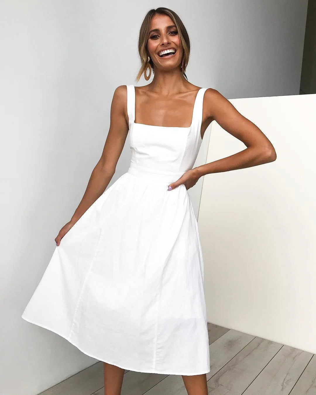 Vestido Midi Decote Reto