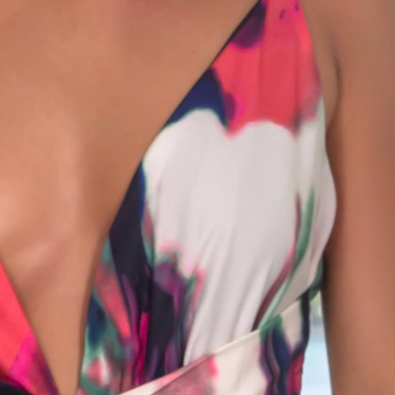 Vestido Longo Thyfani use o cupom PRIMEIRACOMPRA e garanta 12%OFF