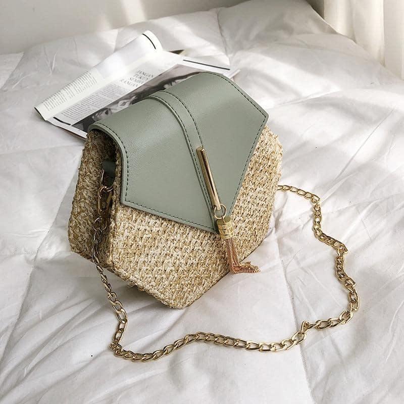 Bolsa Hexágono Aguilera use o cupom PRIMEIRACOMPRA e garanta 12%OFF