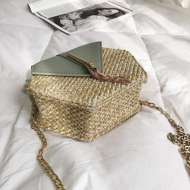 Bolsa Hexágono Aguilera use o cupom PRIMEIRACOMPRA e garanta 12%OFF