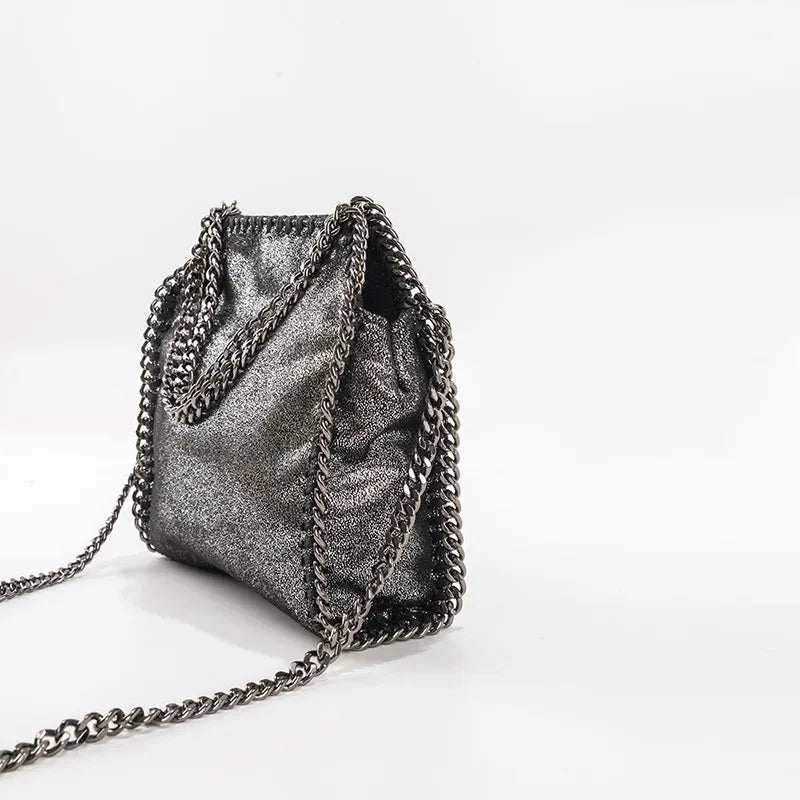 Bolsa Jasmine Correntes use o cupom PRIMEIRACOMPRA e garanta 12%OFF