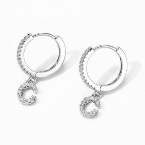Brinco Argola Zirconia Letras - Sua Boutique