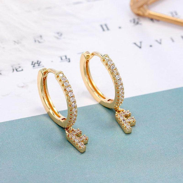 Brinco Argola Zirconia Letras - Sua Boutique