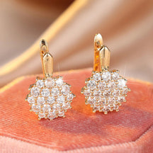 Brinco Crystal Imperial use o cupom PRIMEIRACOMPRA e garanta 12%OFF