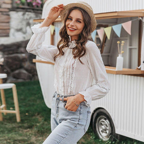 Camisa Flores em Renda use o cupom PRIMEIRACOMPRA e garanta 12%OFF