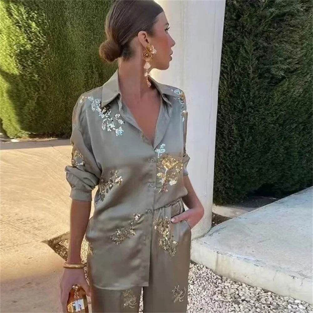 Conjunto Calça e Camisa detalhes Bordados - Sua Boutique