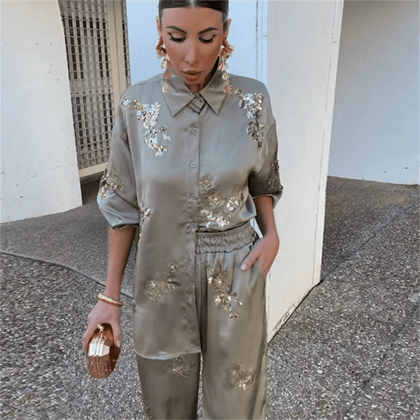 Conjunto Calça e Camisa detalhes Bordados - Sua Boutique