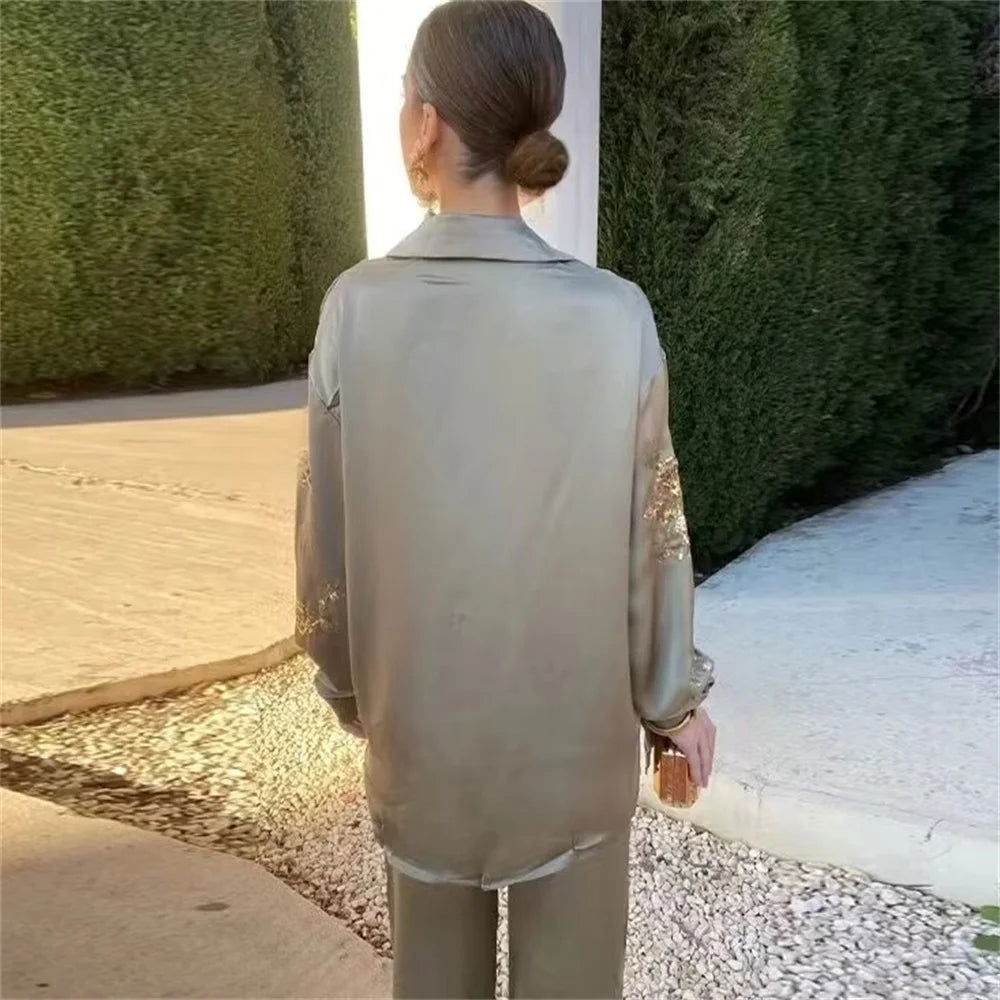 Conjunto Calça e Camisa detalhes Bordados - Sua Boutique