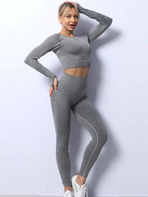 Conjunto Fitness Top e Legging Fernanda use o cupom PRIMEIRACOMPRA e garanta 12%OFF