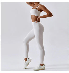 Conjunto Fitness Top e Legging Gabriela use o cupom PRIMEIRACOMPRA e garanta 12%OFF