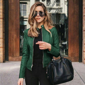 Jaqueta Outfit Couro Ecológico use o cupom PRIMEIRACOMPRA e garanta 12%OFF