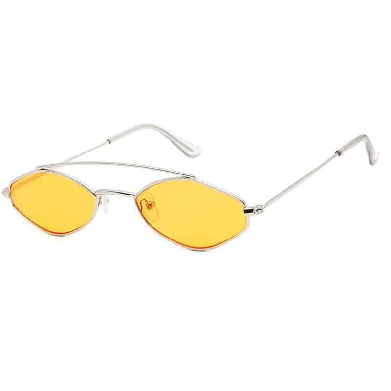 Óculos de Sol Oval Retrô Lady use o cupom PRIMEIRACOMPRA e garanta 12%OFF