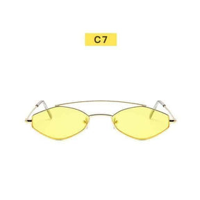 Óculos de Sol Oval Retrô Lady use o cupom PRIMEIRACOMPRA e garanta 12%OFF