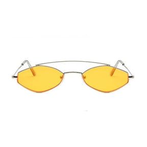 Óculos de Sol Oval Retrô Lady use o cupom PRIMEIRACOMPRA e garanta 12%OFF
