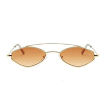 Óculos de Sol Oval Retrô Lady use o cupom PRIMEIRACOMPRA e garanta 12%OFF