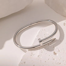 Bracelete Prego Banhado em Ouro 18K use o cupom PRIMEIRACOMPRA e garanta 12%OFF