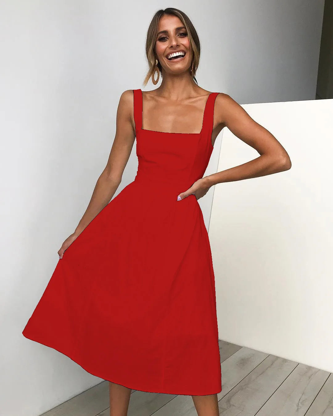 Vestido Midi Decote Reto