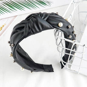 Tiara Couro Pérolas use o cupom PRIMEIRACOMPRA e garanta 12%OFF