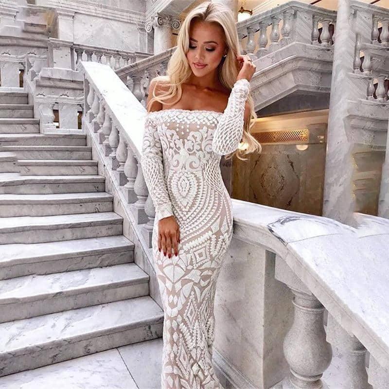 Vestido Maxxi Bordado Paitê use o cupom PRIMEIRACOMPRA e garanta 12%OFF